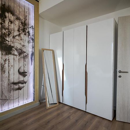 Alfred Sky Smart Apartment 29Th Spa Included スコピエ エクステリア 写真
