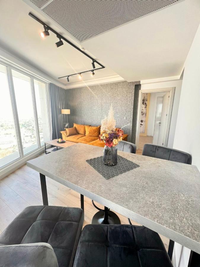 Alfred Sky Smart Apartment 29Th Spa Included スコピエ エクステリア 写真